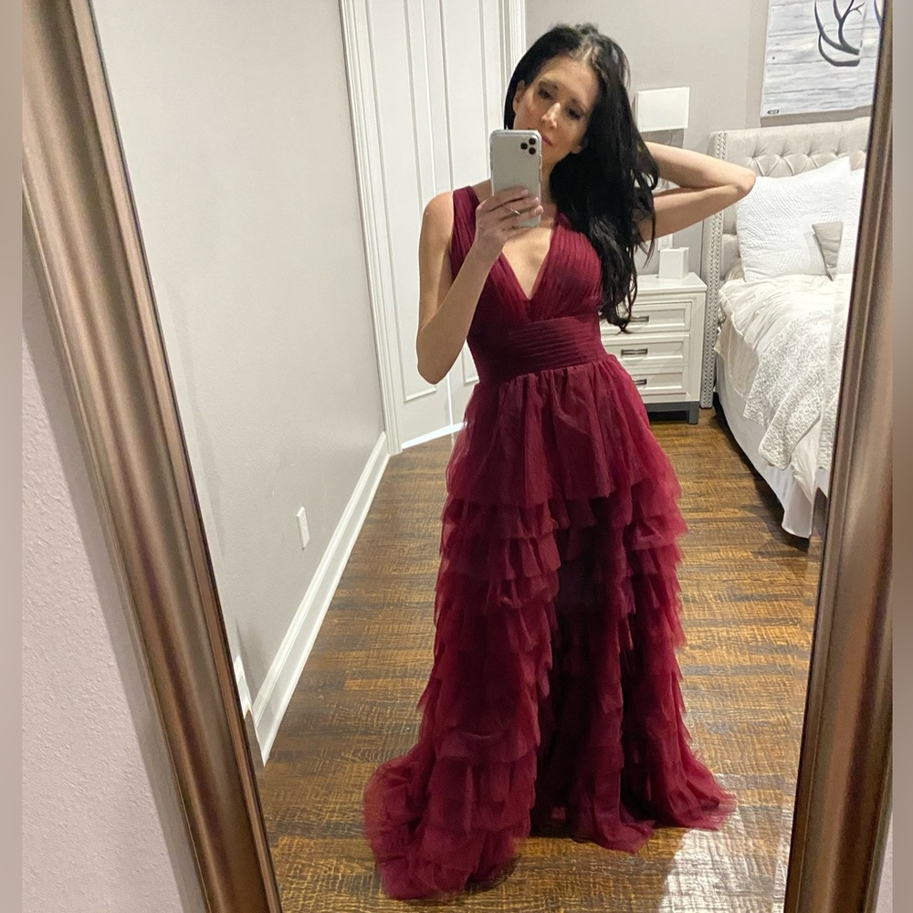 PromLily prom dress and evening gown, red / Cabernet, size 4, a-line, v-neck